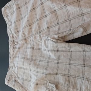 Wrangler Men's plaid golf cargo shorts size 42 regular  white - grey - blue